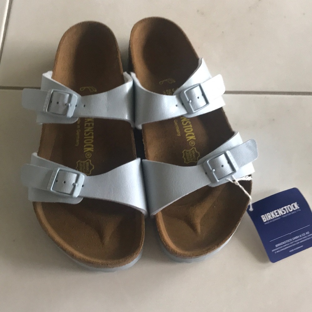 Brand new Womens birkenstock sandles